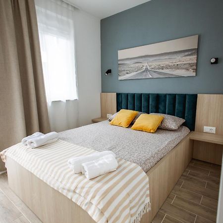 Cozy Studio Apartment In Osijek - Self Check In Екстер'єр фото