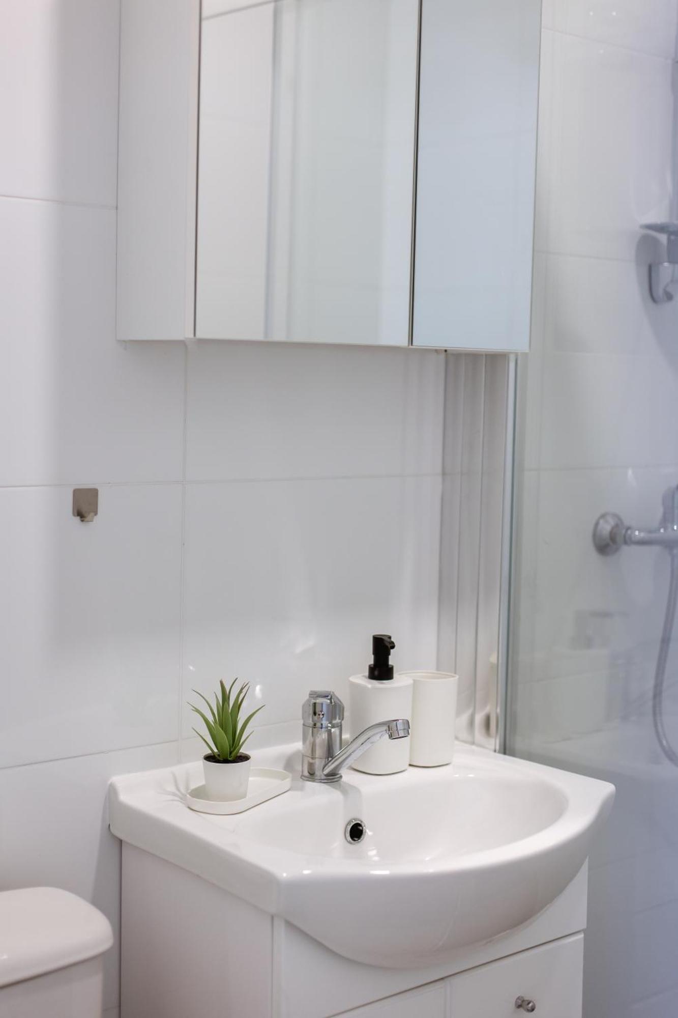 Cozy Studio Apartment In Osijek - Self Check In Екстер'єр фото