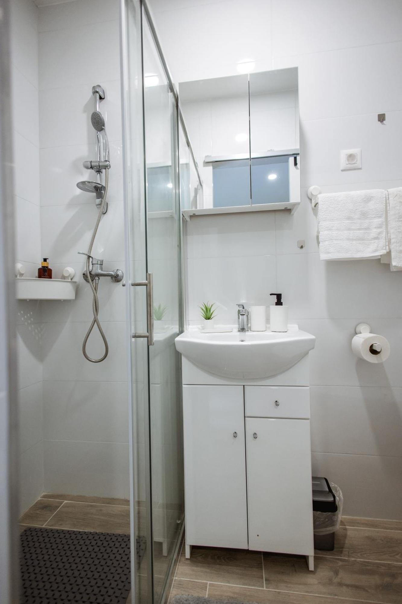 Cozy Studio Apartment In Osijek - Self Check In Екстер'єр фото
